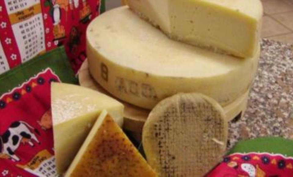 Formaggio carnico 